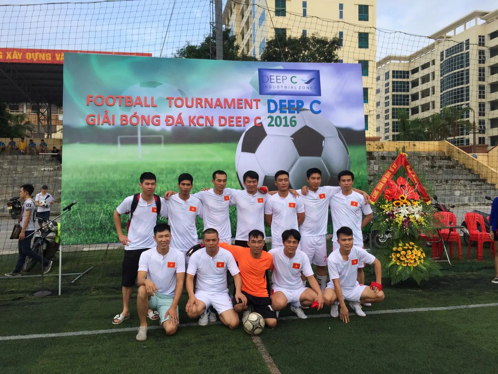 Giải bóng đá